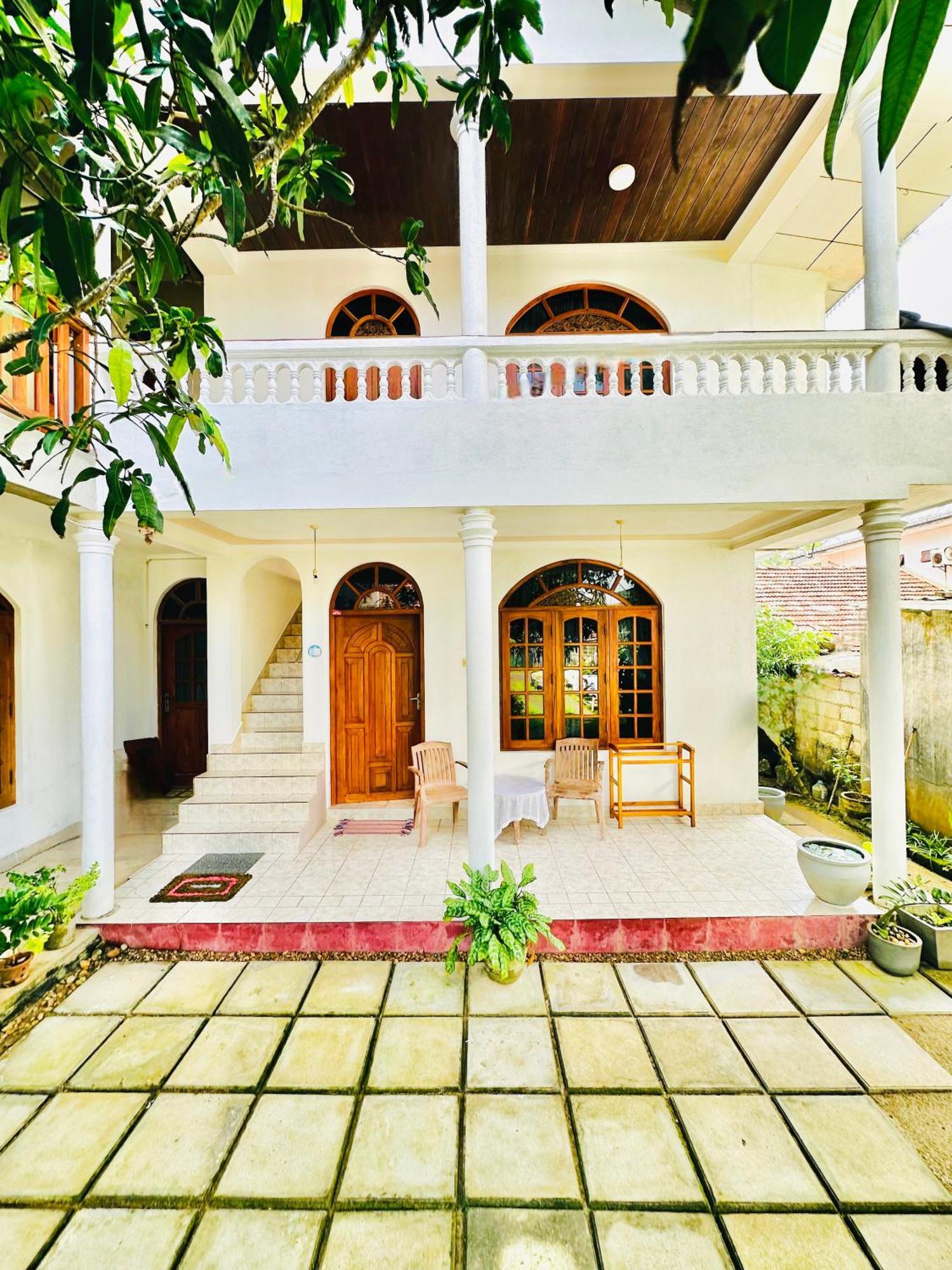 Welcome Family Guest House. Bentota Buitenkant foto